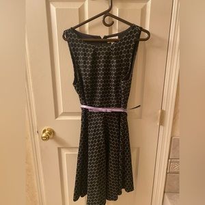 Elle dress black